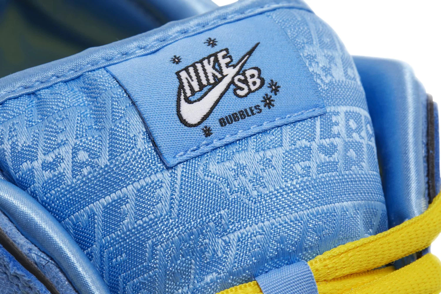 The Powerpuff Girls x Nike SB Dunk Low "Bubbles"