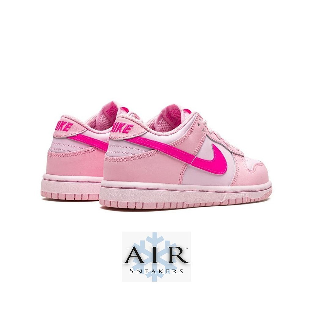 Nike Dunk Low "Triple Pink"