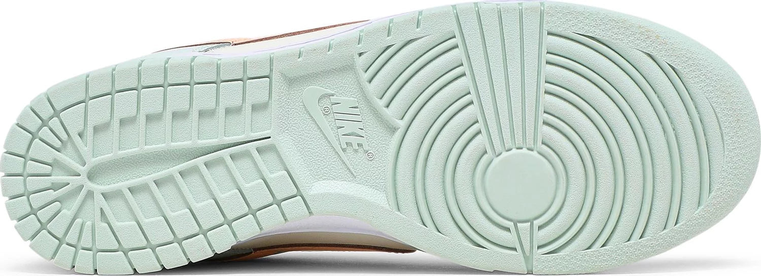 Nike Dunk Low "Barely Green"