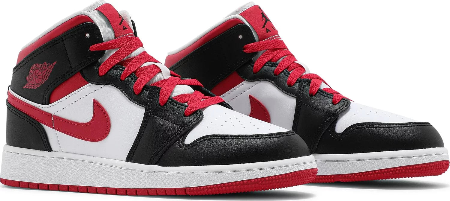 Air Jordan 1 Mid "Very Berry"