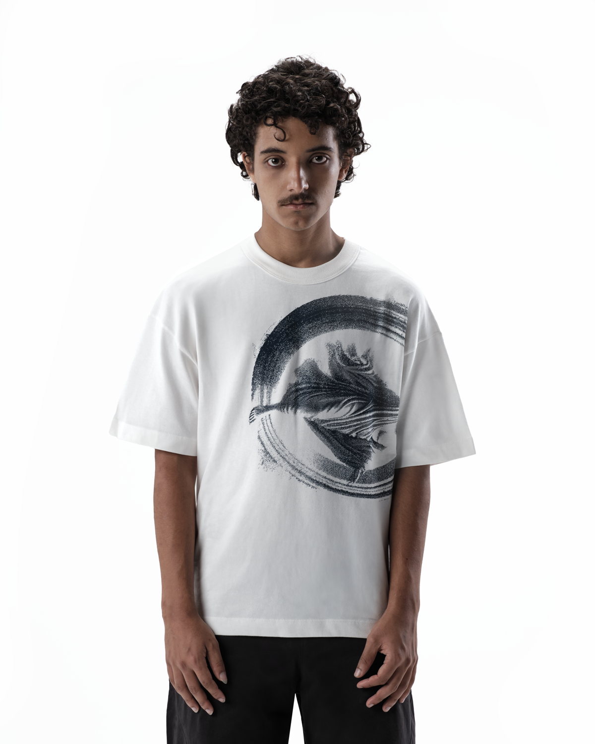 Quadro Creations Entrance Boxy Off-white T-shirt