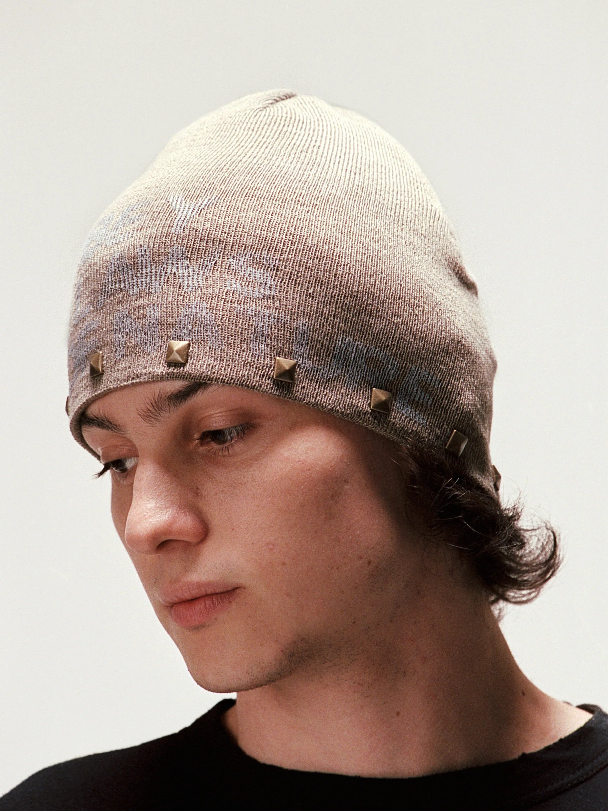 Gorro Piet I Obey Studded Beanie