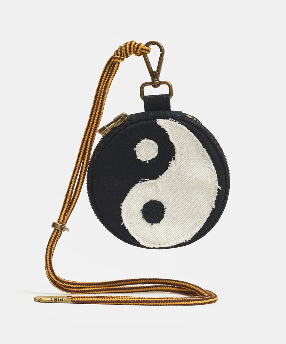 Yin-Yang Coin Pouch Piet